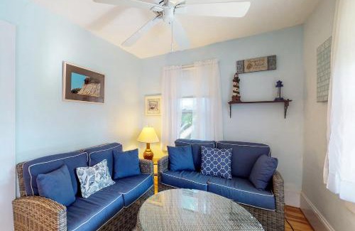Oak Bluffs House | Vineyard Haven