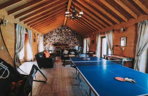 San Antonio de las Minas Ski Chalet | Vineyard lodge in Valle de Guadalupe with pool