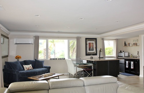 Fallbrook House | Vineyard Retreat-Private Guest home
