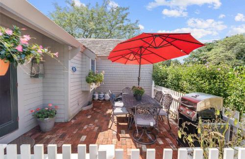 Mashpee House | Vineyard Sound Retreat Sleeps 6