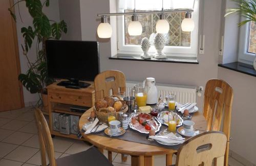 Kinheim Apartment | Vineyard View Romantic Stay, cleaning included