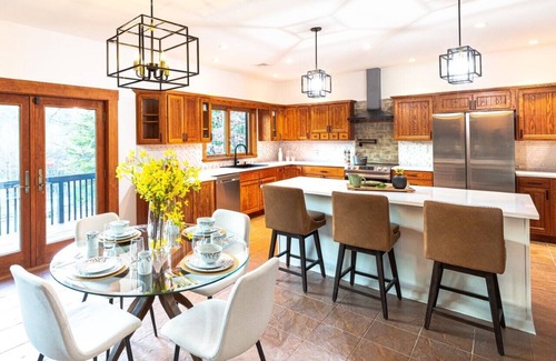 Stroudsburg Cabin | Vineyard w/mountain views - minutes to ski and waterparks