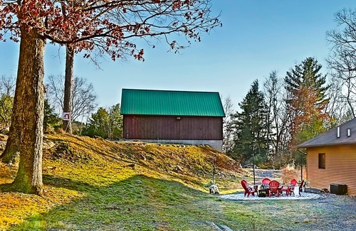 Stroudsburg Cabin | Vineyard w/mountain views - minutes to ski and waterparks