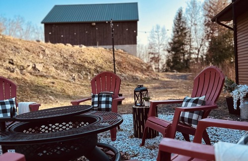 Stroudsburg Cabin | Vineyard w/mountain views - minutes to ski and waterparks