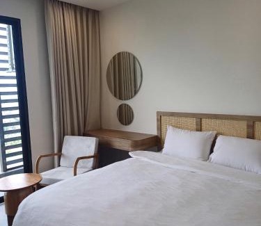 District 9 Apartment | Vinhomes Grand Park 2BR Chillin Home Best View