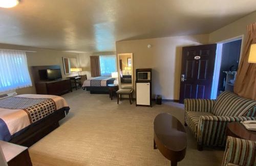 Atascadero Hotel | Vino Inn & Suites