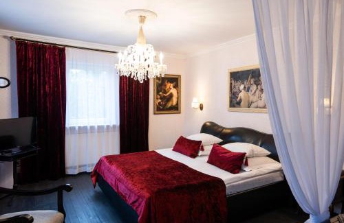 Kuressaare House | Vinoteegi Residents