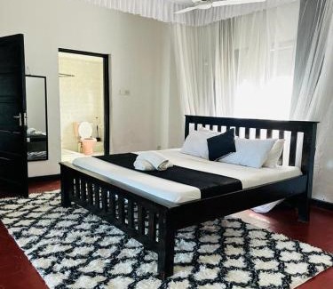 Mombasa Villa | Vintage 5 bedroom Villa with a Swimming Pool in Nyali, 3 minutes to the beach, Shopping malls and other Entertainment Areas