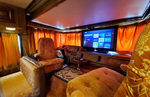 Las Cruces House | Vintage 80's Retro RV Experience, Back to 1985!