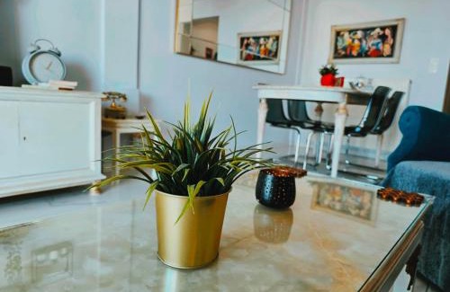 Thessaloniki Apartment | Vintage Art home on the sea
