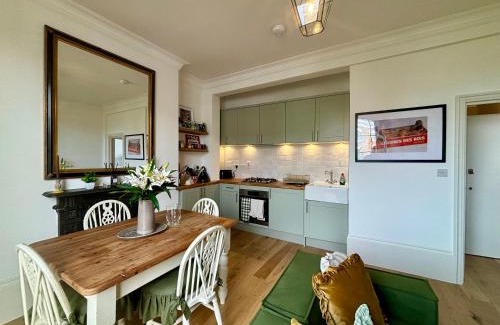 De Beauvoir Apartment | Vintage-Inspired 1BD Flat in De Beauvoir Town