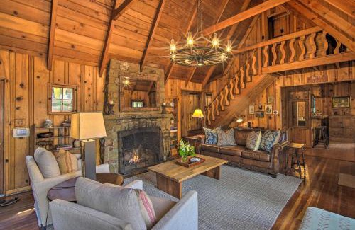 Lake Arrowhead House | Vintage Lake Arrowhead Cabin - Walk to Lake!