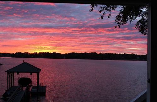 Mayhew House | Vintage lake charm with main channel views!