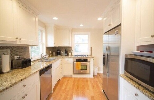 Michigan City Cottage | Vintage Lake Michigan Beach Cottage: 4br+loft,3ba-Sleeps 17