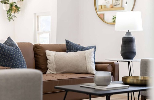 Exeter House | Vintage Modern Cottage in Downtown Exeter + Near Sequoia National Park