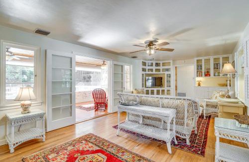 Mount Dora House | Vintage Mount Dora Cottage with Screened Porch!