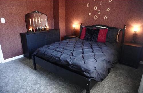 Church Street House | Vintage Queen Suite - 7 mins From ATL Airport
