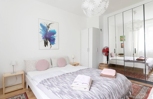 Pankow Apartment | Vintage-Style apartment at P-Berg/Pankow