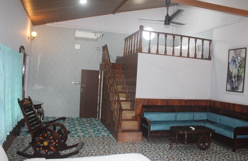 Alur Resort | Vintage Village Resort & Spa