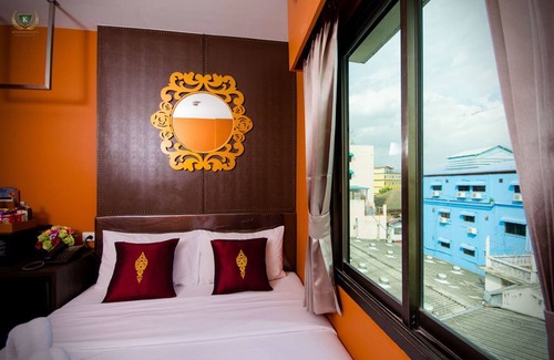 Talat Yot Hotel | Violet Tower at Khaosan Palace