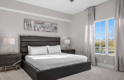 Florida Central Atlantic Coast Resort | VIP Access – Luxury 3-Bedroom Resort Condo at WorldQuest Orlando near Disney