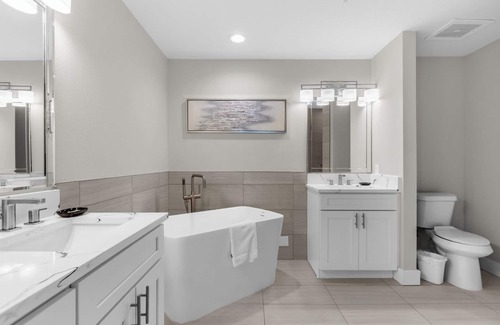 Florida Central Atlantic Coast Resort | VIP Access – Luxury 3-Bedroom Resort Condo at WorldQuest Orlando near Disney