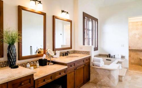 San Jose del Cabo House | VIP Beach Club Pool, Floor-to-Ceiling Views