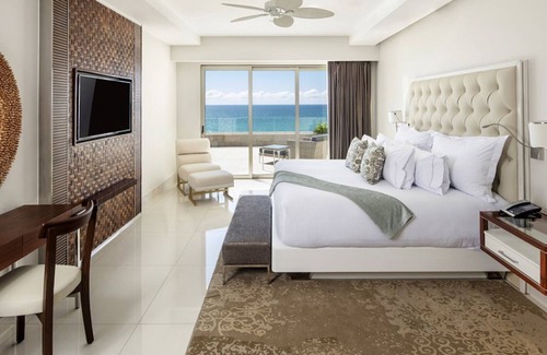 Palmilla Resort | VIP Member Access 💎Luxe 3BR Oceanfront 🌊 Wraparound Terrace w/Jacuzzi ✨4198ft²