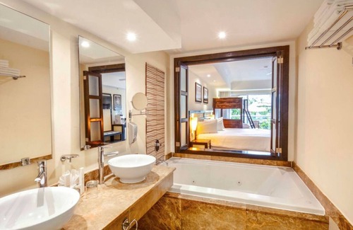 Playacar Fase II Resort | VIP Royal Elite All-Inclusive, Sandos Resorts