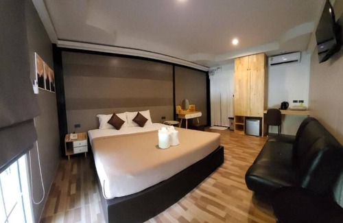Pong Hotel | Viphuanan resort