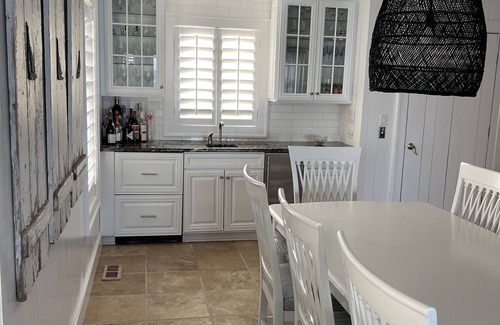 Virginia Beach House | Virginia Beach, Family Home CROATAN: Ocean front home in private neighborhood