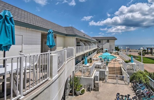 Virginia Beach Apartment | Virginia Beach Oceanfront Studio, Boardwalk, Balcony, Beach, Pool
