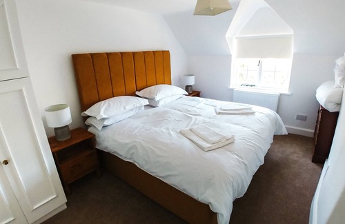 Rostherne Cottage | Virginia Cottage by Tatton Stays - Pet Friendly