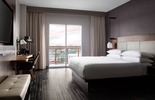 Visalia Hotel | Visalia Marriott at the Convention Center