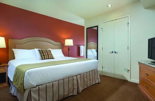 Bend Resort | Visit Deschutes National Forest and wilderness areas!