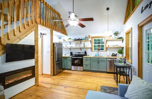 Mill Ridge Ski Chalet | Visit #mytreetophideaway located in Banner Elk, NC, nestled high in the trees.