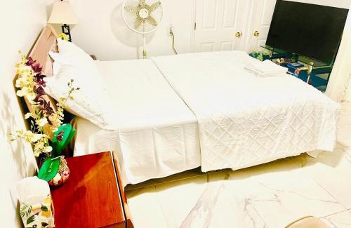 Queens Apartment | Visit & Relax