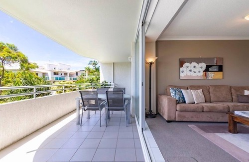 Sunshine Beach Apartment | Visit the Cote D'Azur in Sunshine Beach