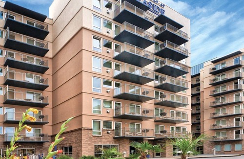 Seaside Gilbert District Resort | Visit the delightful Seaside aquarium !