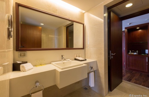 Phu Nhuan Hotel | Vissai Saigon Hotel
