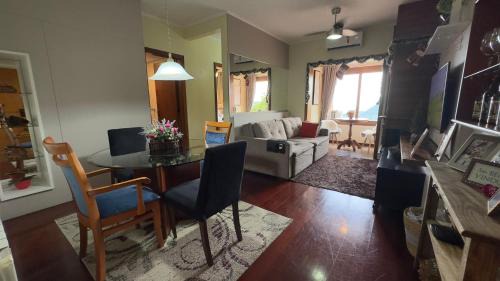 Vila Suica Apartment | Vista única em Gramado|Próximo ao Centro|6 Pessoas