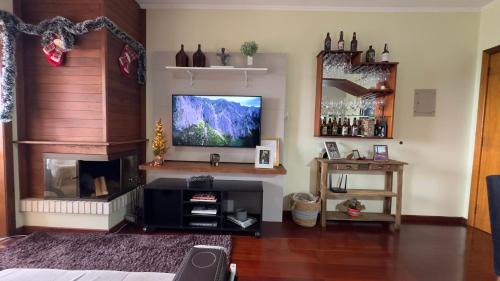 Vila Suica Apartment | Vista única em Gramado|Próximo ao Centro|6 Pessoas