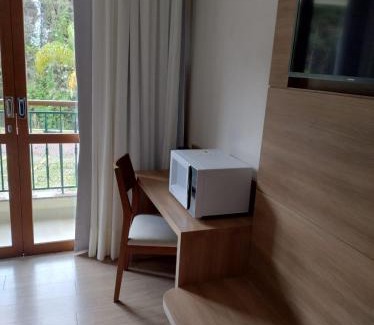 Pedra Azul Apartment | Vista Azul Apart Hotel - Suítes com vista para a mata de pinheiros