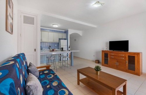 Costa Adeje Apartment | 'Vista Bella' Holidays with Sea Views, Shared Pool and Wi-Fi