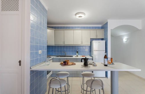 Costa Adeje Apartment | 'Vista Bella' Holidays with Sea Views, Shared Pool and Wi-Fi