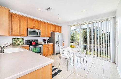 Florida Central Atlantic Coast Villa | Vista Cay Modern