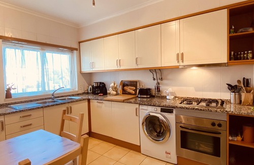 Correeira Apartment | Vista CIP - New!