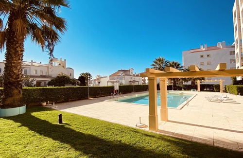 Correeira Apartment | Vista CIP - New!