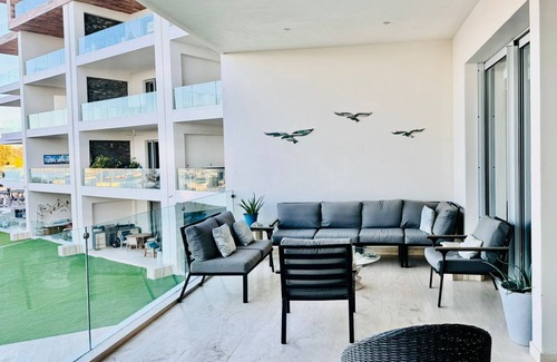 El Manglito Condo | Vista Coral Condominium with an amazing view, right on the malecon.