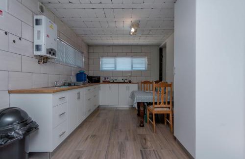 Gansbaai Apartment | Vista da Montanha